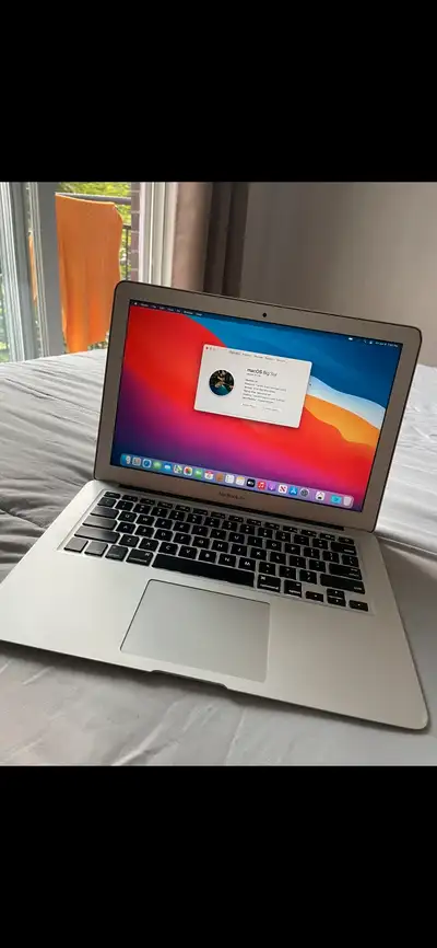 Macbook Air 2015 comme neuf, View more