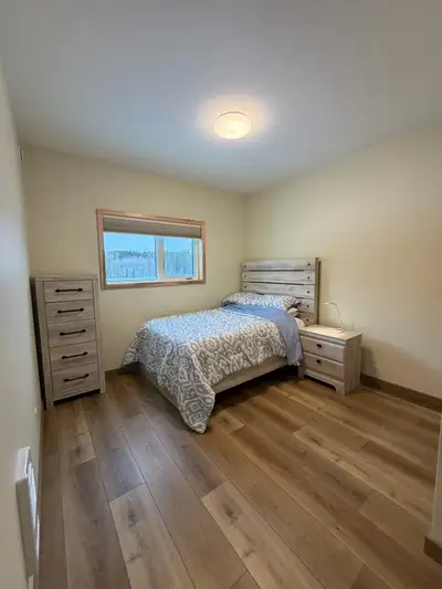 Private Room for Rent – New, Clean Townhouse (Ideal for Working Professional/Student) Whistlebend $9...