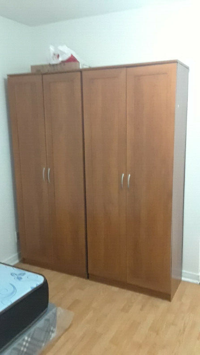 Punjabi girl looking for room mate for private room. Private room available at Middlefield & Steels....