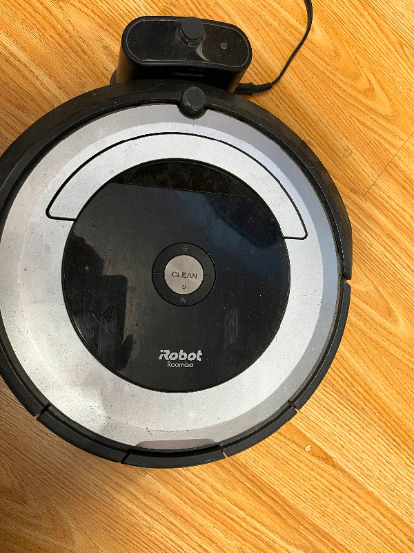 iRobot roomba in Vacuums in Saskatoon