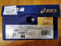 Brand New ASIC Gel-Cumulus 19 Women size US 5 Euro 35.5