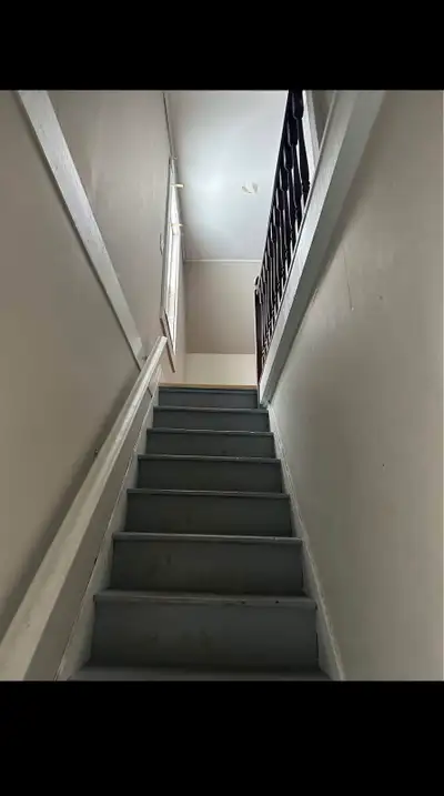 3rd floor unit apartment with 1master’s bedroom, 1small den, 1bathroom, own kitchen with microwave,...