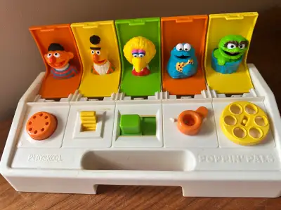 Vintage 1980 Playskool Sesame Street Poppin' Pals pop up activit, View more