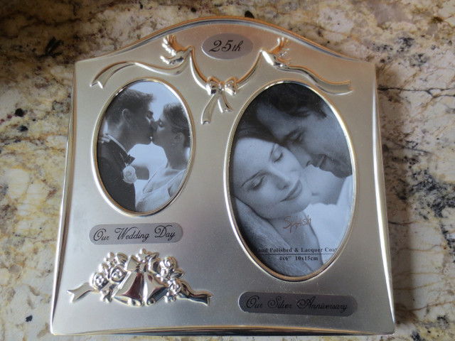 Anniversary Picture Frames X3 in Home Décor & Accents in Brockville - Image 2