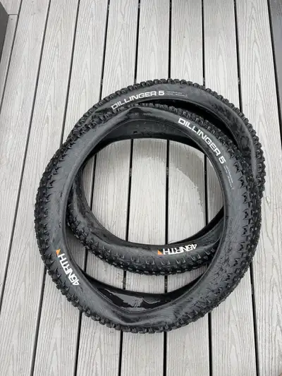 45NRTH Dillinger 5 studded fat bike tires, View more