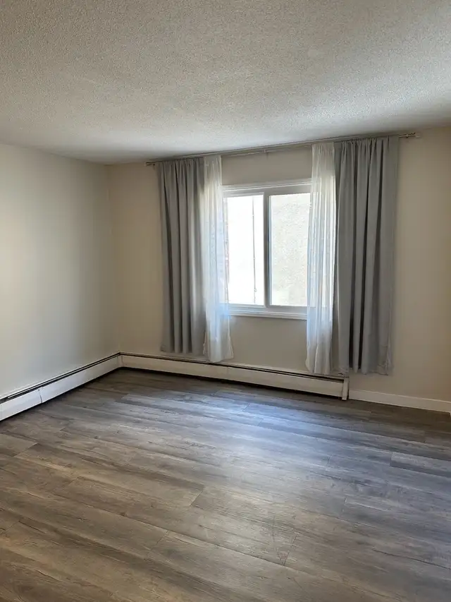 FOR RENT 1 & 2 Bd Apartment 11916 105 St Edmonton