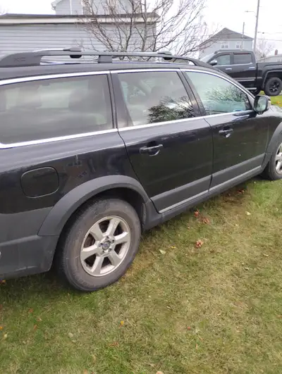 I have a nice strong car really good shape new tires mvi up in July asking 3600