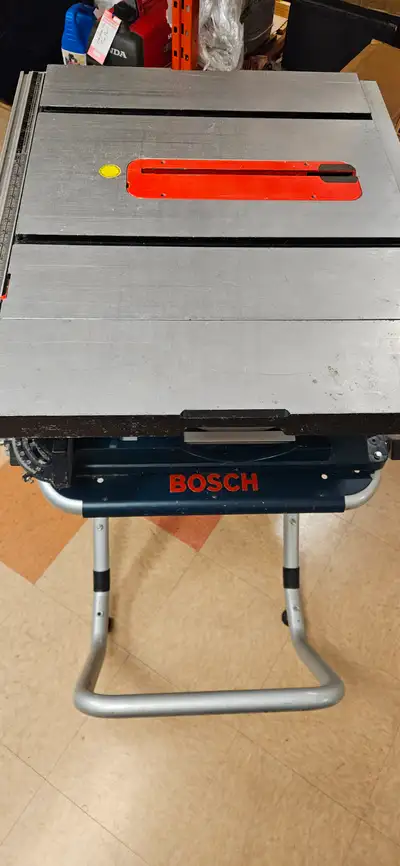 Bosch 4000 portable table saw in good working condition. Picked this up at an estate sale but dont u...