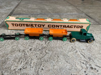1930’s Tootsietoys Contractors Truck And Wagons 