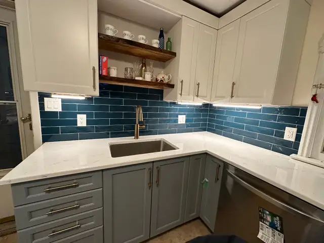 Backsplash installation 589175801628610562