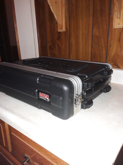 Ampeg SVT3pro 450watt Bass Head.Used...Road case not included..., View more