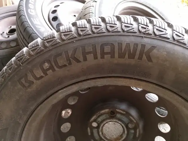 Four 15in 195/65R15 91H M+S tires on VW rims from a Rabbit in Tires & Rims in Dartmouth - Image 6