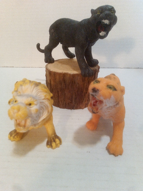 #124 Set of 6 Rubber Safari Animal Figures Toys FD Hong Kong in Toys & Games in Oshawa / Durham Region - Image 4