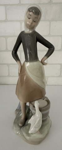 Lladro Girl with Goose & Milk Pail #4682