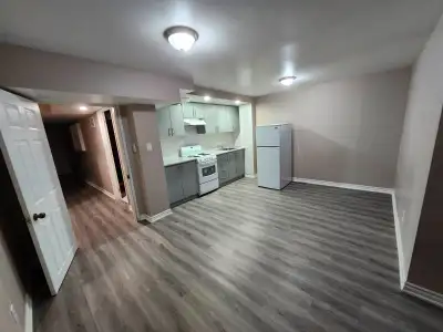 BASEMENT STUDIO FOR RENT IN ETOBICOKE - WALKING DISTANCE TO HUMBER COLLEGE - 30% OF UTILITIES - EASY...