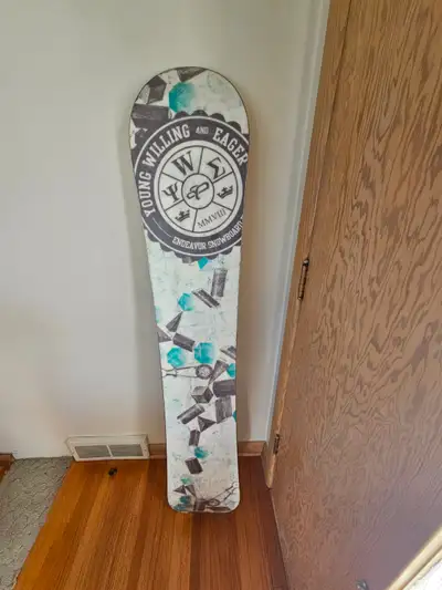 Used endeavor snowboard deck 163cm, View more