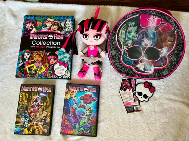 Monster High Draculaura Rag Doll book purse DVDs in Toys & Games in Calgary