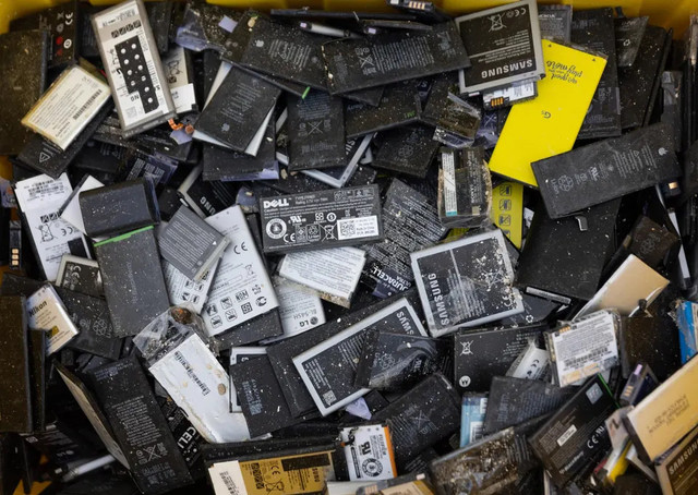 Get    Rid Of  Your EWaste Free Pickup! in General Electronics in City of Toronto - Image 2