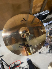 Zildjian A Custom 17” crash cymbal
