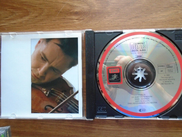 Cd musique Nigel Kennedy Vivaldi The Four seasons Music CD dans CD, DVD et Blu-ray  à Lévis - Image 2