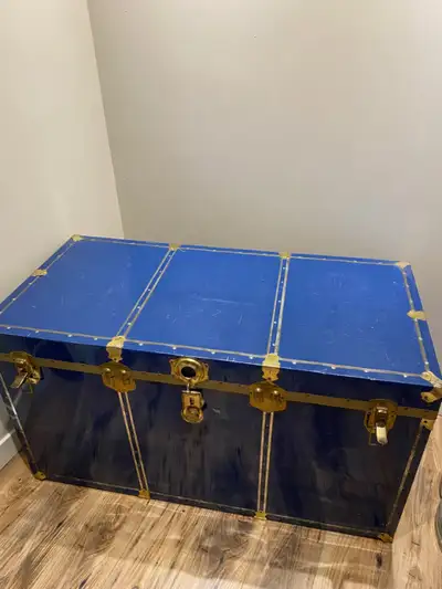 Valise - Malle (environnement sans fumée), View more