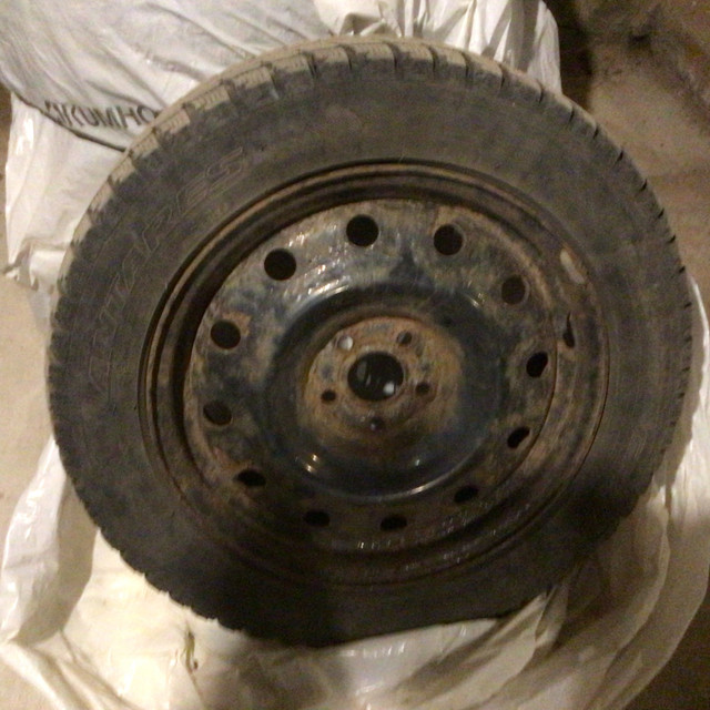 Snow Tires in Tires & Rims in St. Catharines