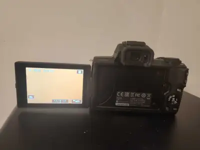 Selling my Canon EOS M50 mirrorless camera bundle in excellent condition. Barely used. Great beginne...