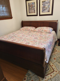 King Sleigh Bed