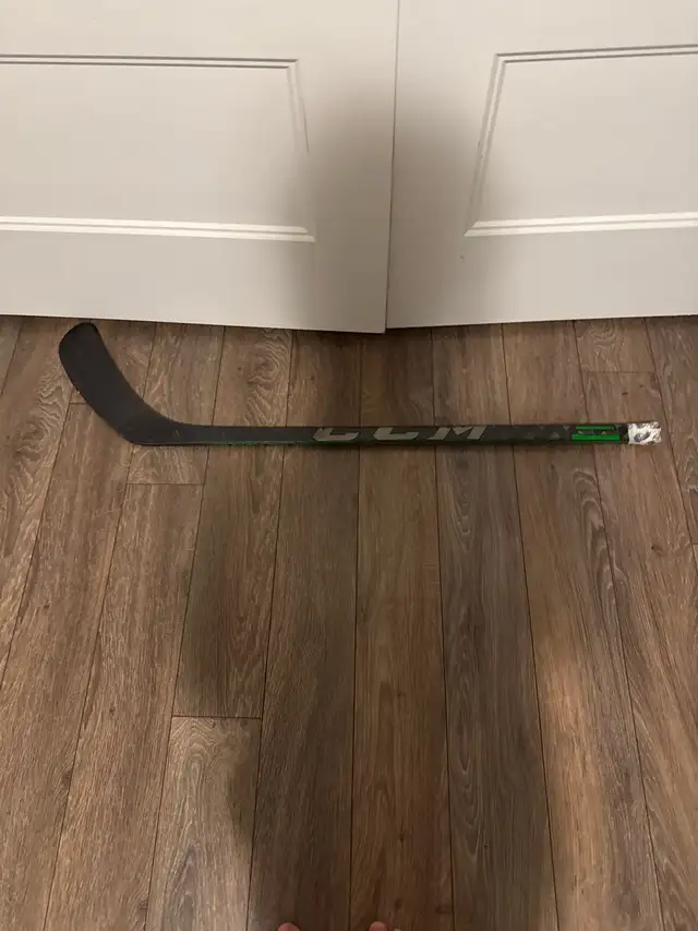 ccm hockey stick 35 inches and left-handed in Hockey in Dartmouth - Image 2