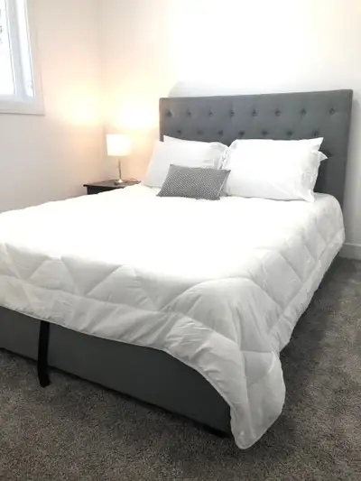 Renting private one bedroom in a newly built 5 bedroom - 4.5 bath home, in South Surrey. All utiliti...