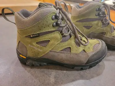 Kids Hiking Boots - Zamberland Quantum GTX - size 34 / 3, View more