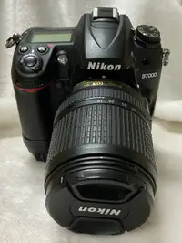 Nikon D7000 W/Battery Grip and Lens