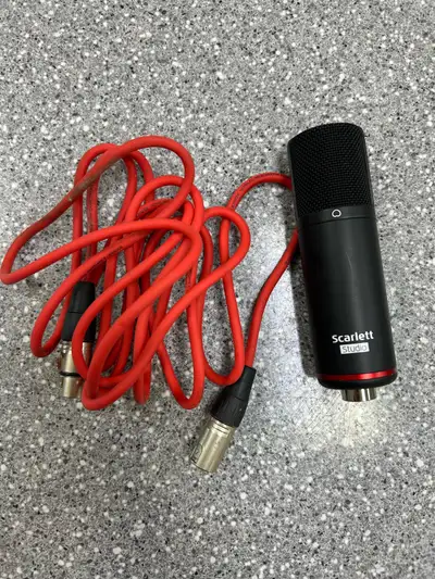 Scarlett Studio CM25 MKIII Microphone and XLR Cab, View more