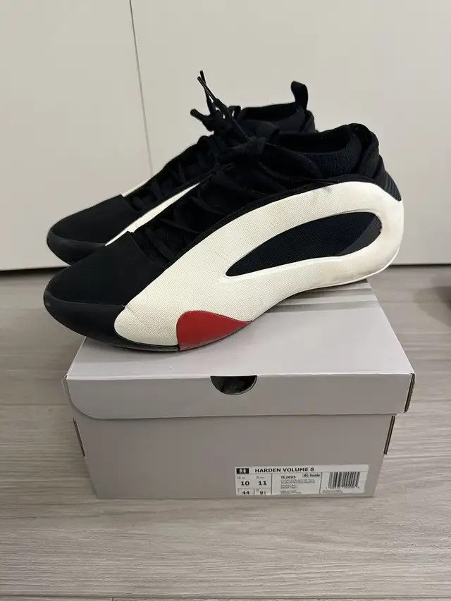 basketball shoes in Men's Shoes in Oshawa / Durham Region - Image 6