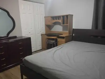 ROOM FURNISHED PRIVATE SUBWAY YONGE-SHEPPARD SHEPPARD-BATHURST MONTH TO MONTH RENT FURNISHED BEDROOM...