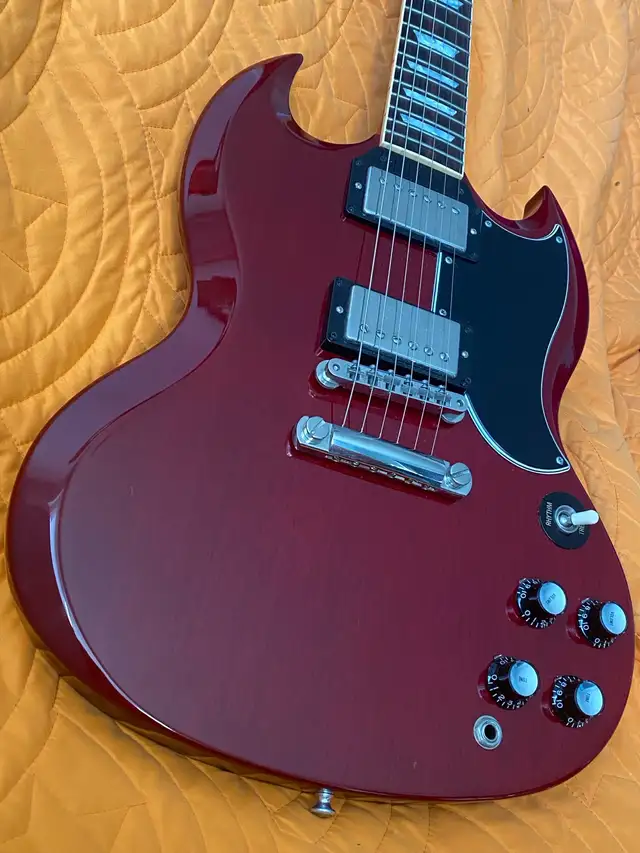 Gibson SG Standard 61 reissue 1999 in Guitars in Calgary - Image 3