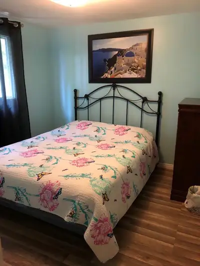 Private room available for rent in a clean and quiet home in Oshawa. The room includes all utilities...