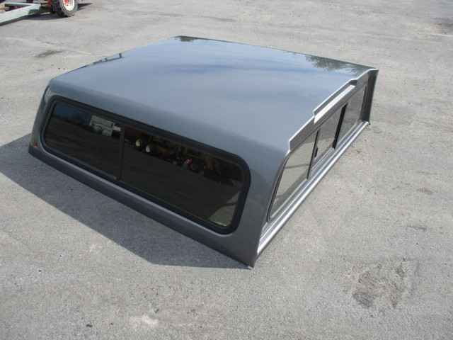 Leer Truck Cap, 2019 Nissan Titan  6.6 ft.  2016 to 2024 in Other Parts & Accessories in Cornwall - Image 2