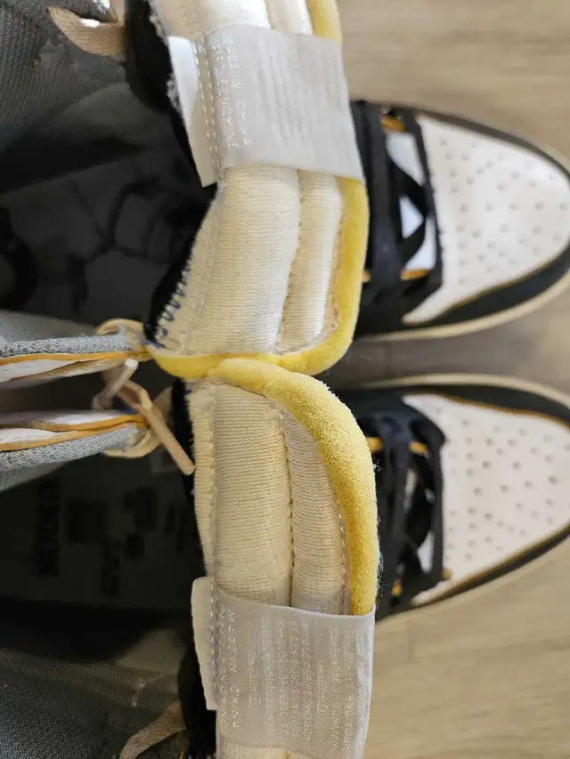 Jordan 1 Retro High Unions - Authentic in Basketball in Calgary - Image 9