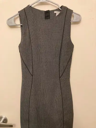 HM dress size 00, View more