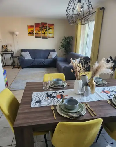 SECTEUR RECHERCHÉ : CHOMEDEY, LAVAL DISPONIBILITÉ : 1er JUILLET 2026 EN BREF : Magnifique et grand 5...
