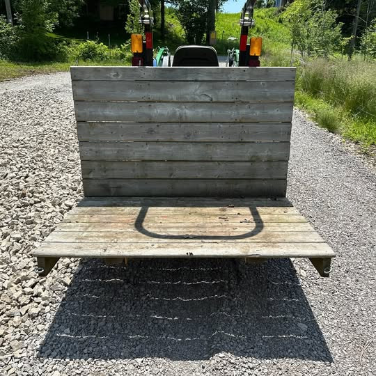 Category 1 3PTH Carryall in Farming Equipment in Hamilton - Image 4