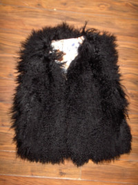 BLUE DUCK Black Mongolian Fur Size Large Vest