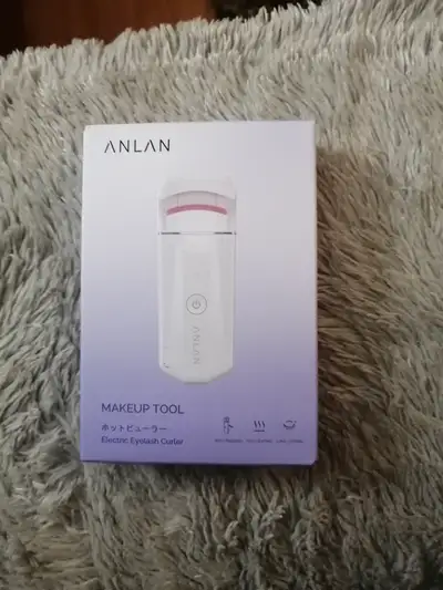 Electric eyelash curler, View more