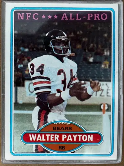 1980 Topps Set-Break #160 featuring the legendary Walter Payton. This sought-after sports trading ca...