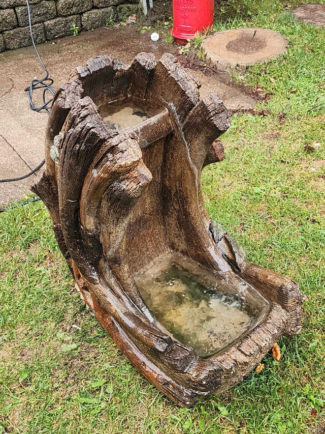 2 Foot Electric Concrete Garden Water Fountain  in Outdoor Décor in St. Catharines - Image 2