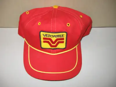 FOR SALE Vintage Versatile hat in nice clean condition. **Located at Davidson**