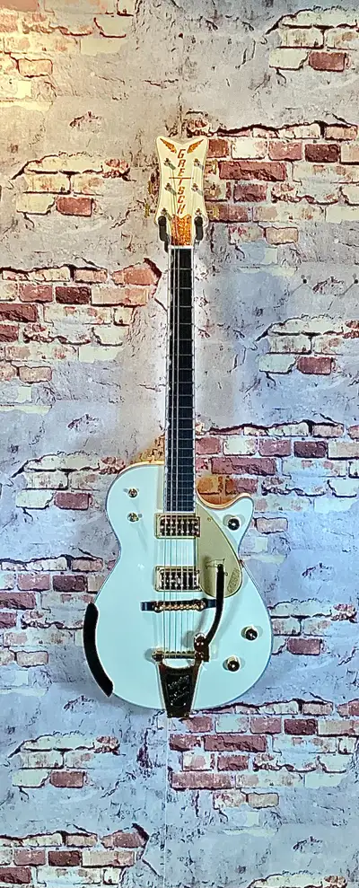 Gretsch G6134T-58 Vintage Select '58 Penguin™ with Bigsby, View more