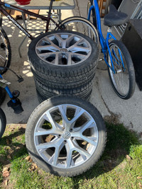 2019 Vw all track wheels with 2 sets of new tires