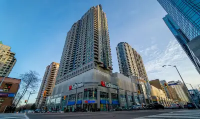 North York Empress Walk - One Bdrm Condo Unit